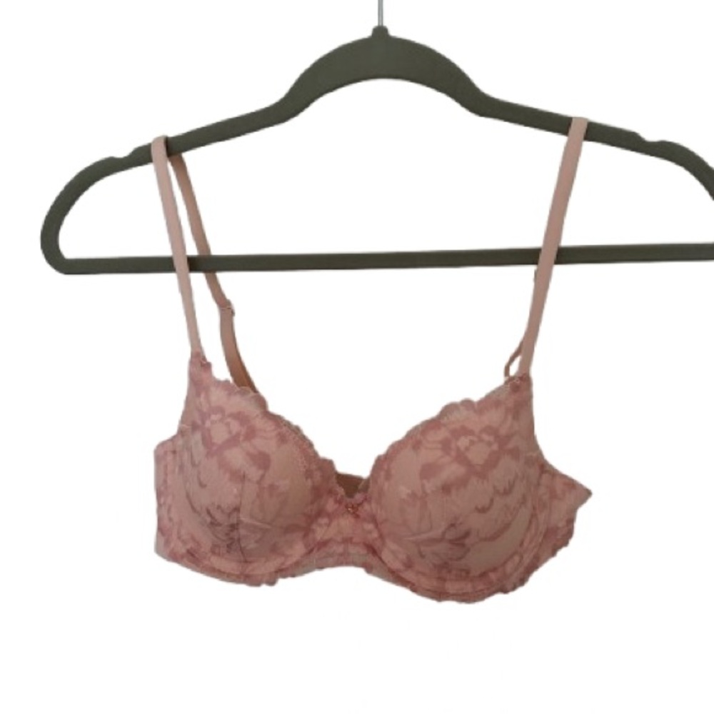 New VICTORIA'S SECRET Lace Underwire Bra in Pink, Sz 34B